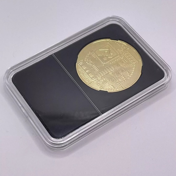 Bitcoin Commemorative Coin In Plastic Protective Case - Picture 10 of 10